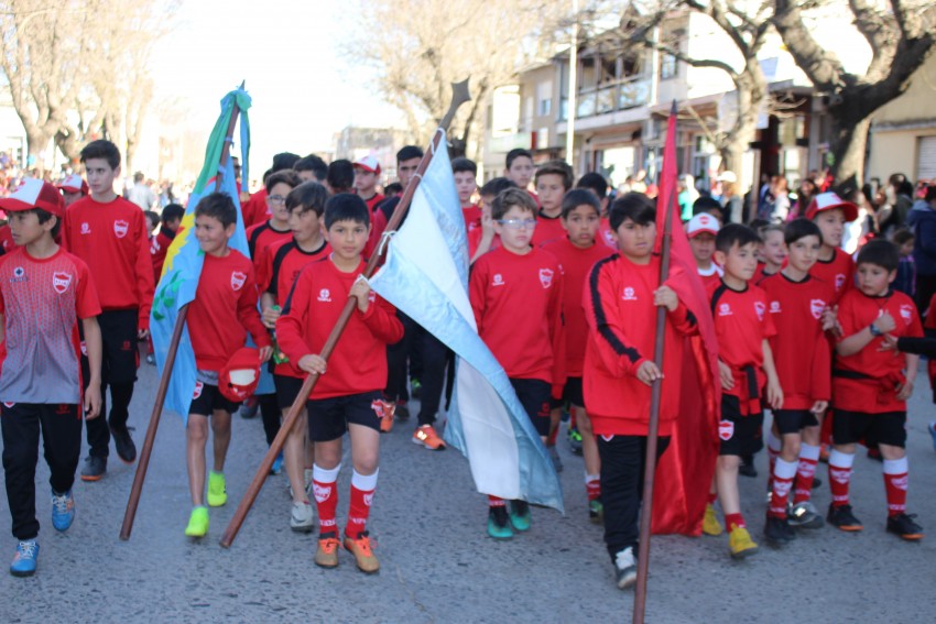El desfile de la primavera congreg a ms de 40 instituciones