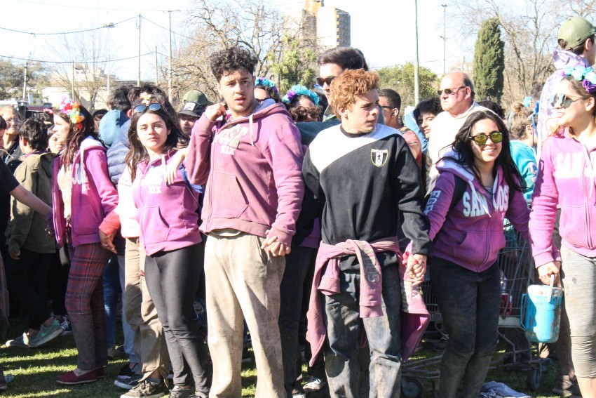 Los festejos por la primavera y el d�a del estudiante movilizaron a ce