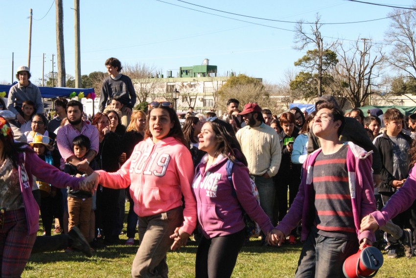 Los festejos por la primavera y el d�a del estudiante movilizaron a ce