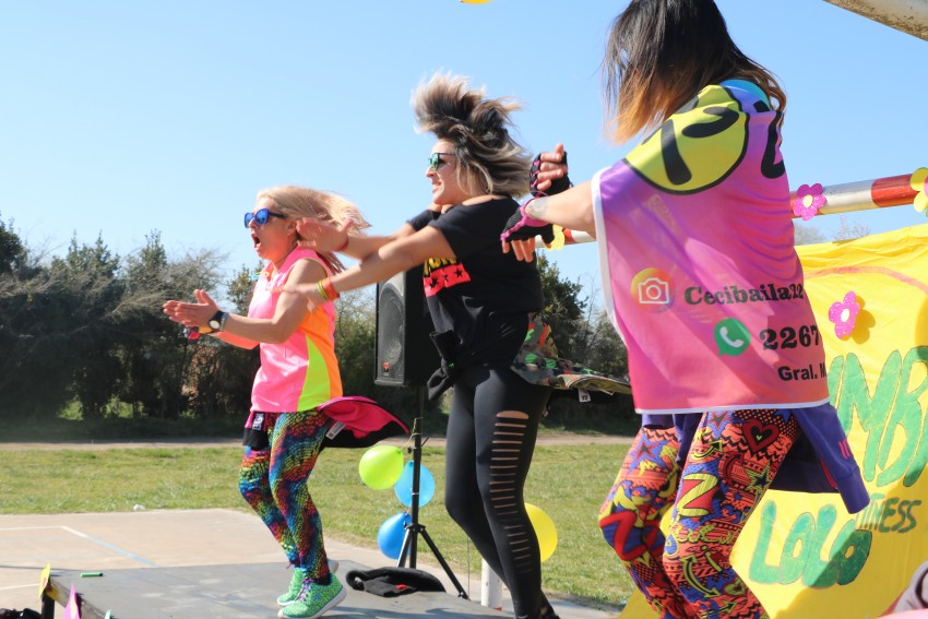 Alumnas del taller de zumba festejaron la llegada de la primavera