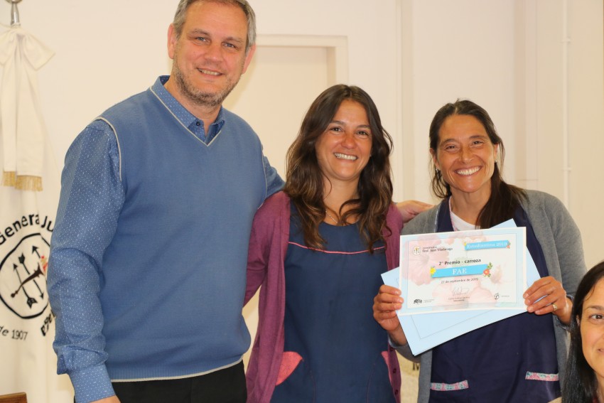 Entregaron los premios a las instituciones ganadoras del desfile de la