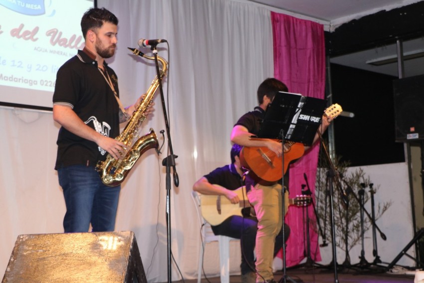 Renacer Criollo realiz una pea para festejar su sexto aniversario