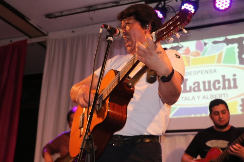 Renacer Criollo realiz una pea para festejar su sexto aniversario