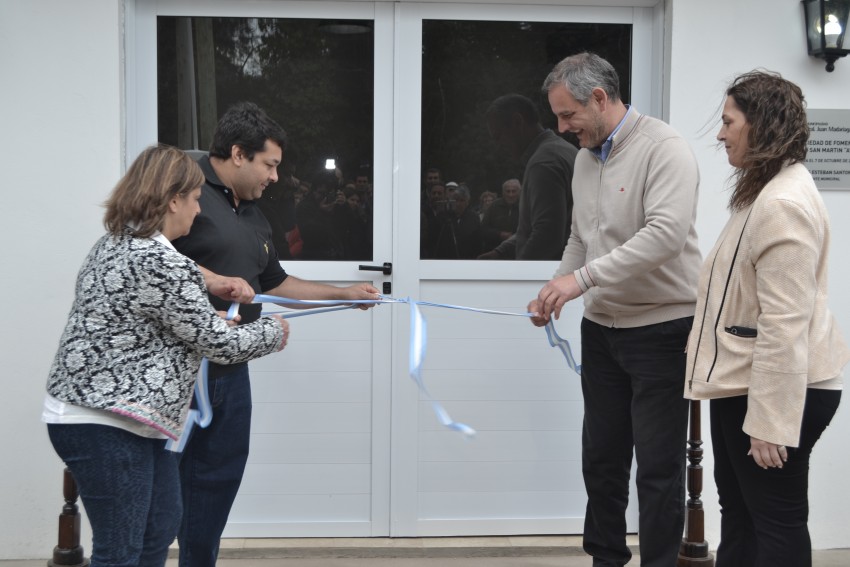 Qued inaugurada la sede de la Sociedad de Fomento del barrio San Mart