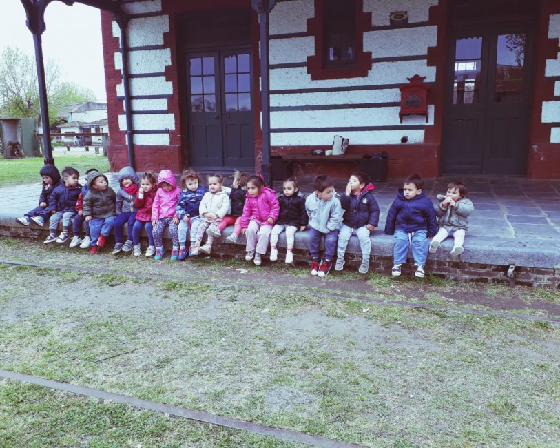 Alumnos de la Casita de Chocolate visitaron la sede de Turismo