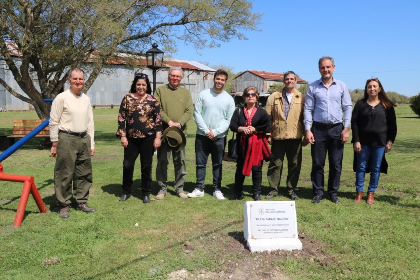 Quedaron inauguradas la nueva plaza y luminarias del Paraje Macedo