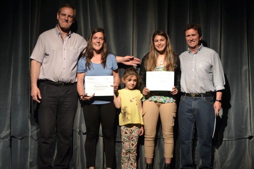 Reconocieron a quienes representaron a Madariaga en la final de los Bo