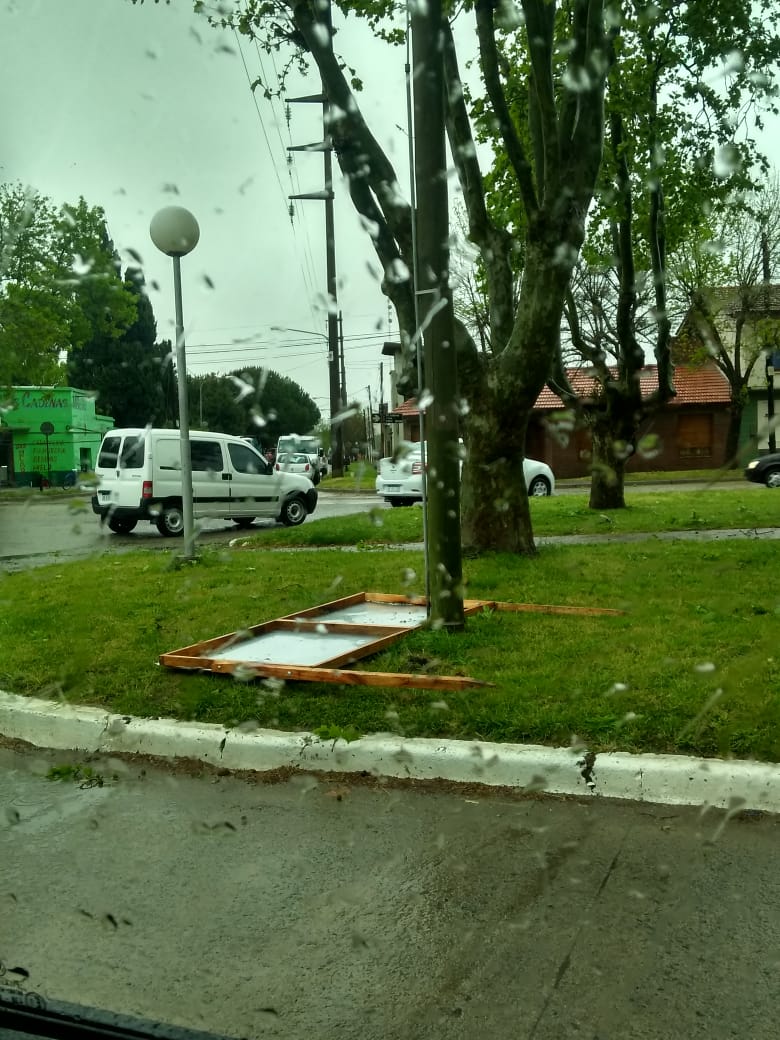Bomberos tuvieron 16 servicios de asistencia por la tormenta que afect