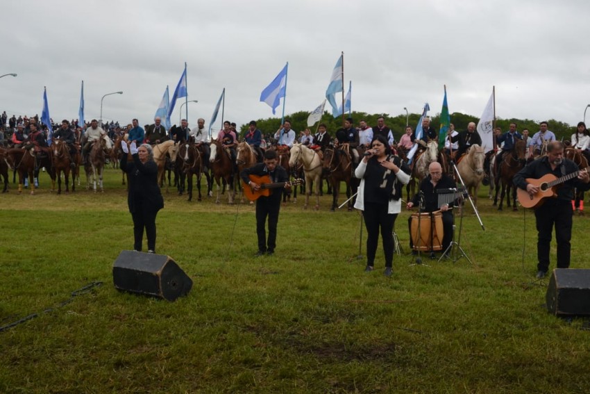 Autoridades municipales participaron del acto oficial de apertura de l