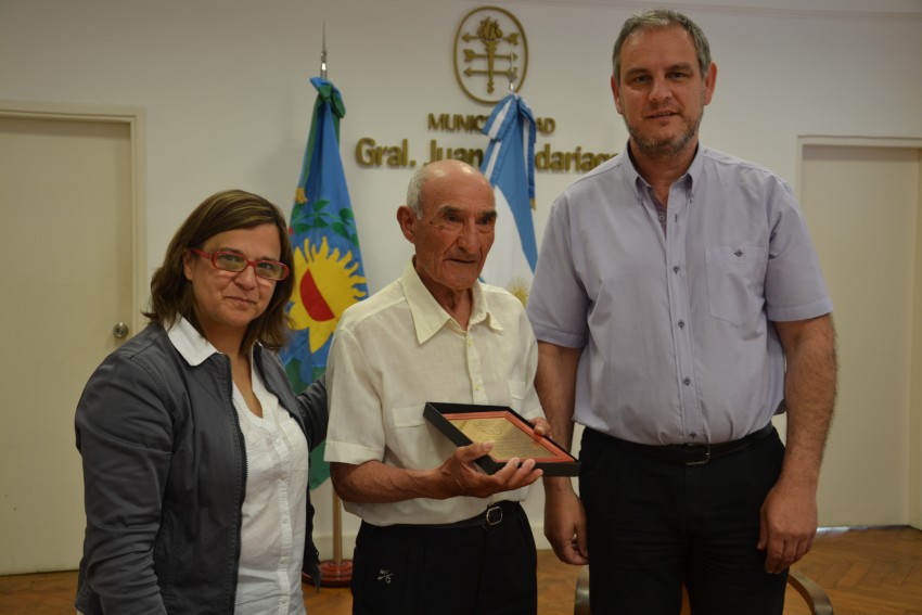 El Ejecutivo reconoci a los Canillitas en su Da