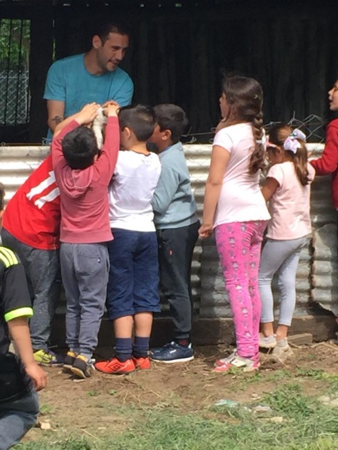 Alumnos del CEC visitaron el refugio municipal