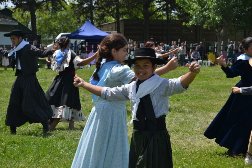 Los festejos por el Da de la Tradicin incluyeron procesin, danzas f