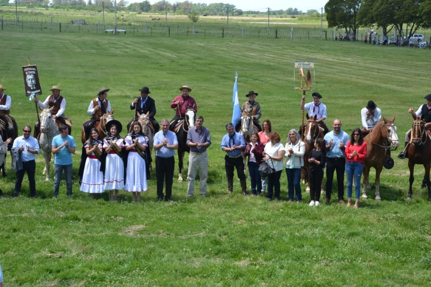 Los festejos por el Da de la Tradicin incluyeron procesin, danzas f
