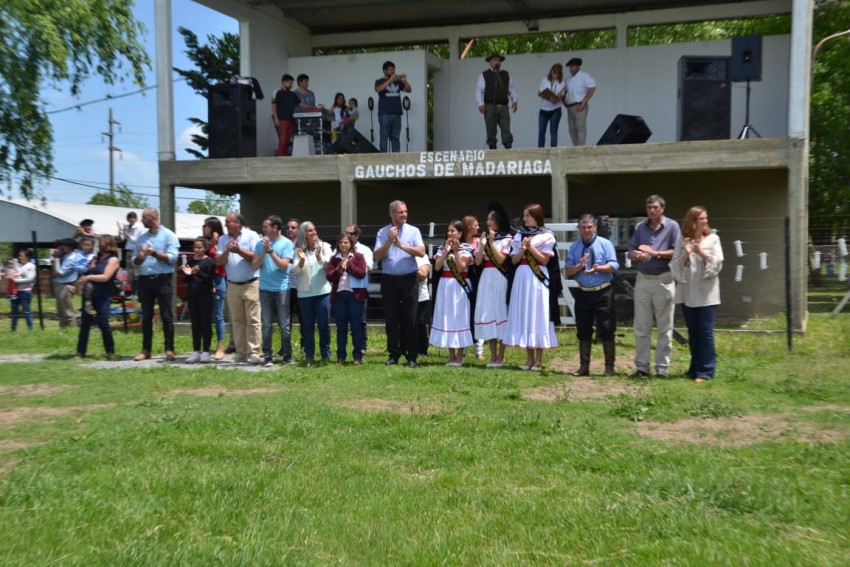 Los festejos por el Da de la Tradicin incluyeron procesin, danzas f