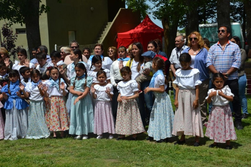Los festejos por el Da de la Tradicin incluyeron procesin, danzas f