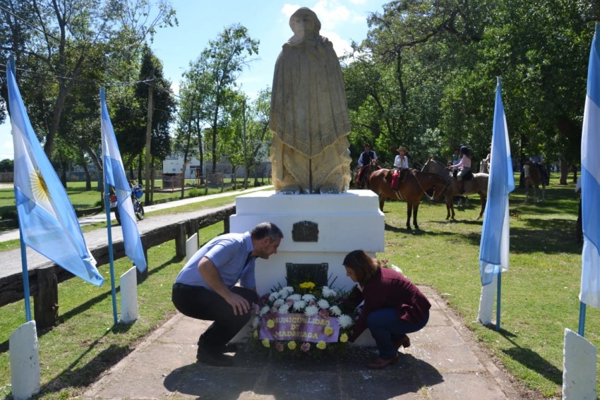 Los festejos por el Da de la Tradicin incluyeron procesin, danzas f