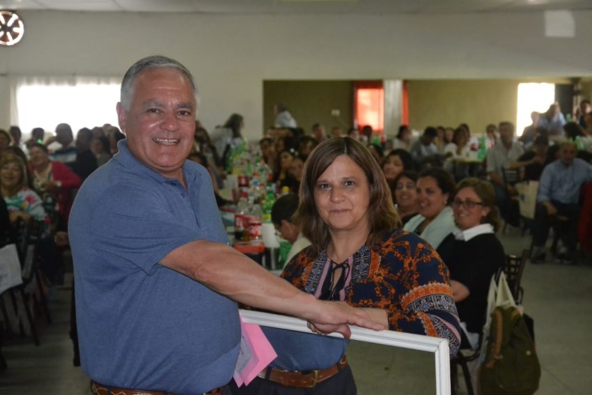 Los municipales festejaron su da con un almuerzo, baile y sorteos
