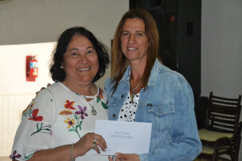 Los municipales festejaron su da con un almuerzo, baile y sorteos