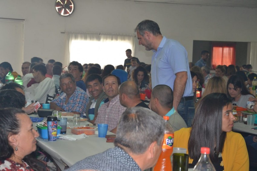 Los municipales festejaron su da con un almuerzo, baile y sorteos