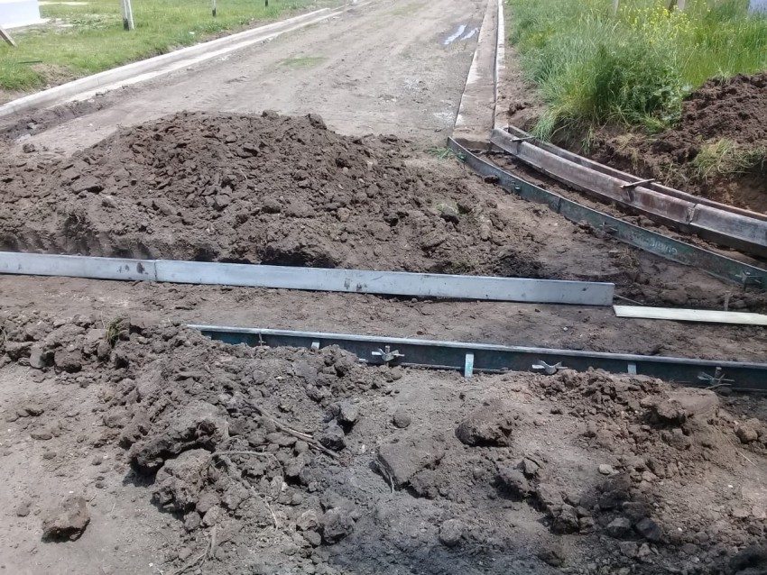 Culminarn hoy con la construccin de los cordones cuneta en el barrio