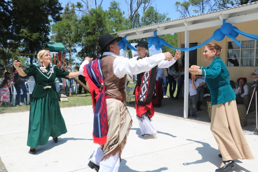 Autoridades participaron del acto por el aniversario 75 de la fundaci