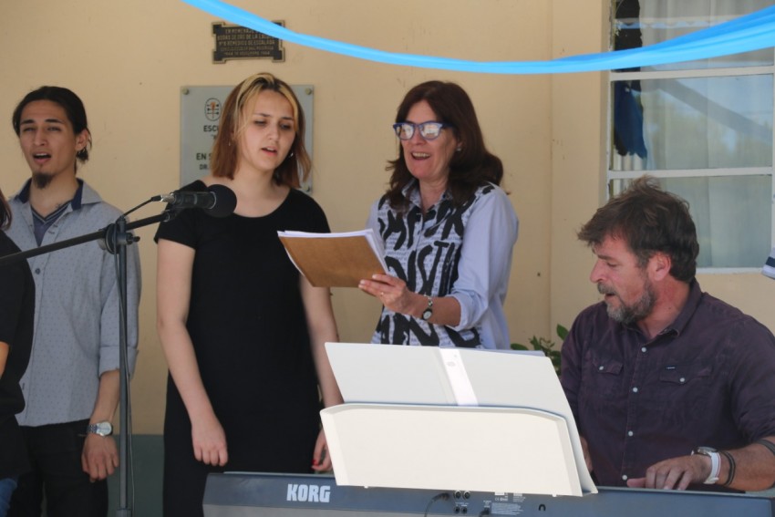 Autoridades participaron del acto por el aniversario 75 de la fundaci