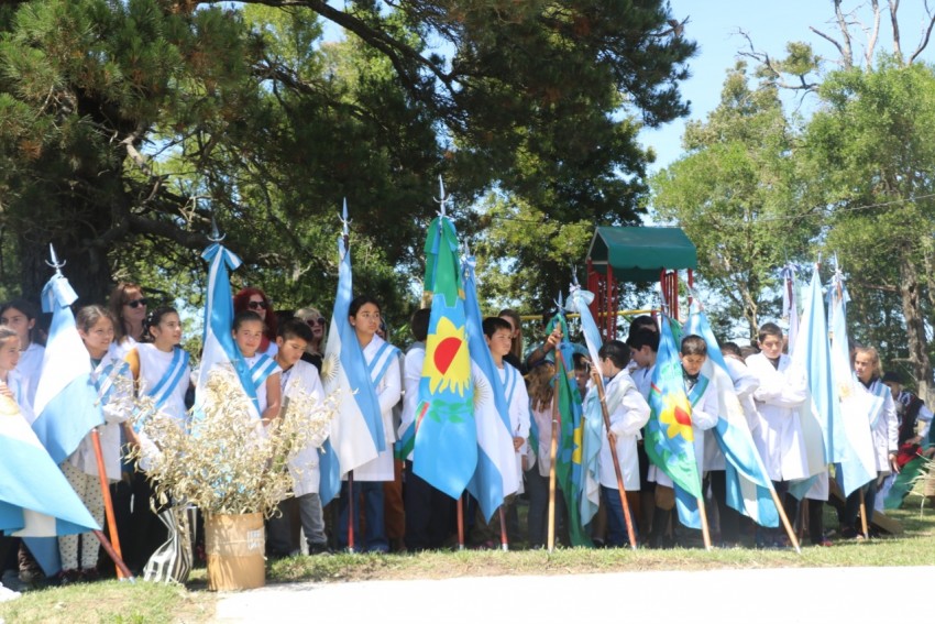 Autoridades participaron del acto por el aniversario 75 de la fundaci
