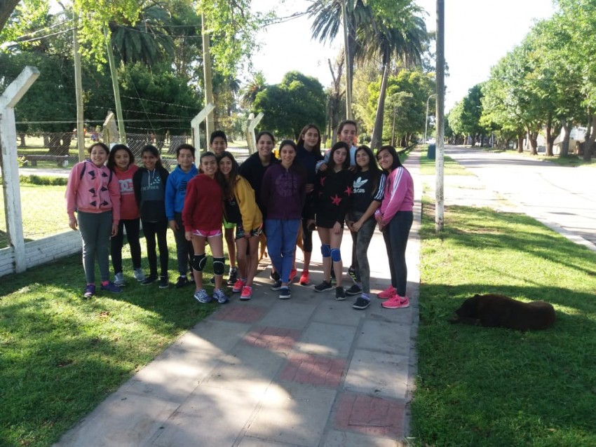 Alumnas de la Escuela de Hndbol viajaron a Pirn