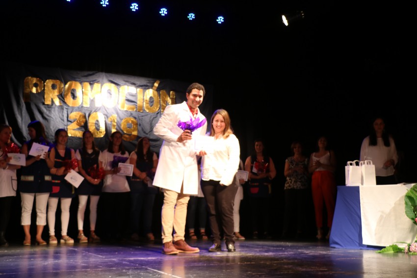 Reconocieron a los egresados con mejor promedio del Instituto 59