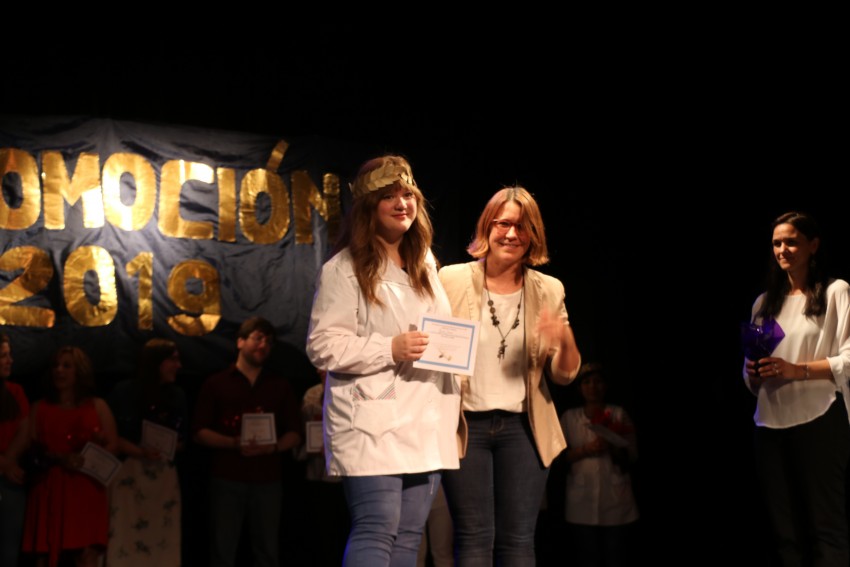 Reconocieron a los egresados con mejor promedio del Instituto 59