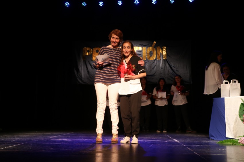 Reconocieron a los egresados con mejor promedio del Instituto 59