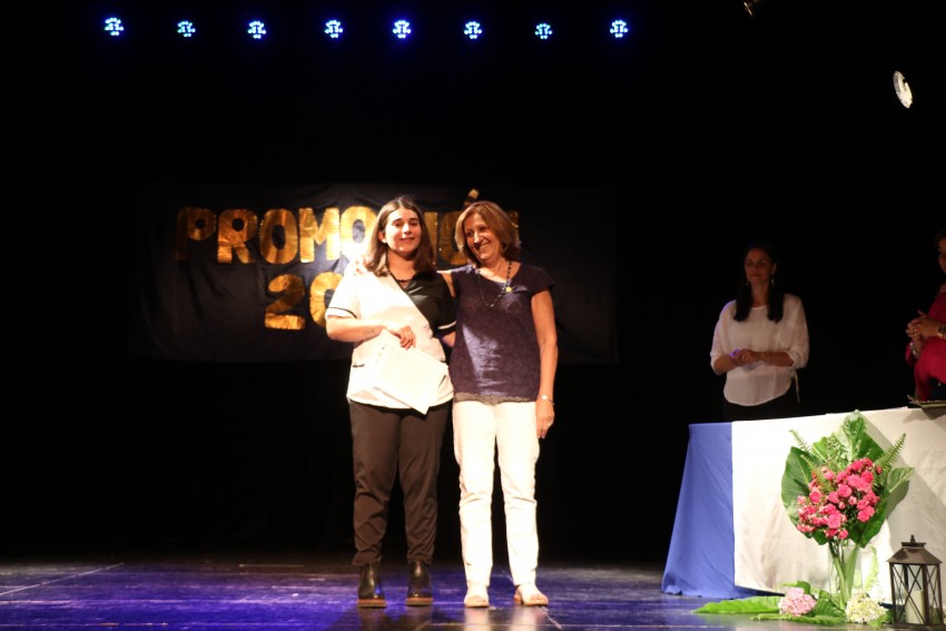 Reconocieron a los egresados con mejor promedio del Instituto 59