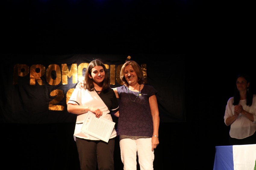 Reconocieron a los egresados con mejor promedio del Instituto 59