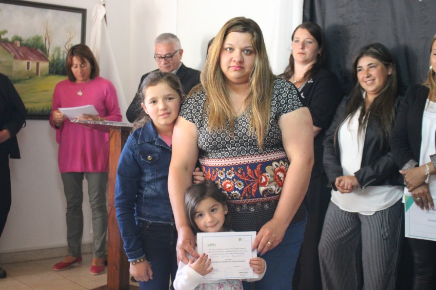 Plan FINES Macedo: Las mujeres del Paraje culminaron sus estudios