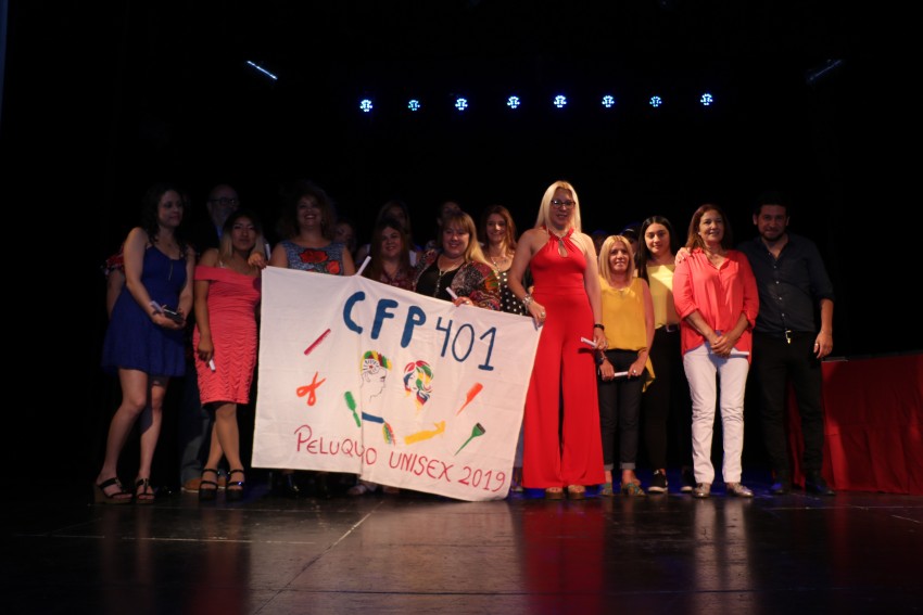 Destacaron a los egresados con mejores promedios en la Escuela de Adul