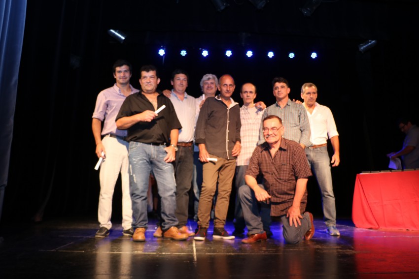 Destacaron a los egresados con mejores promedios en la Escuela de Adul