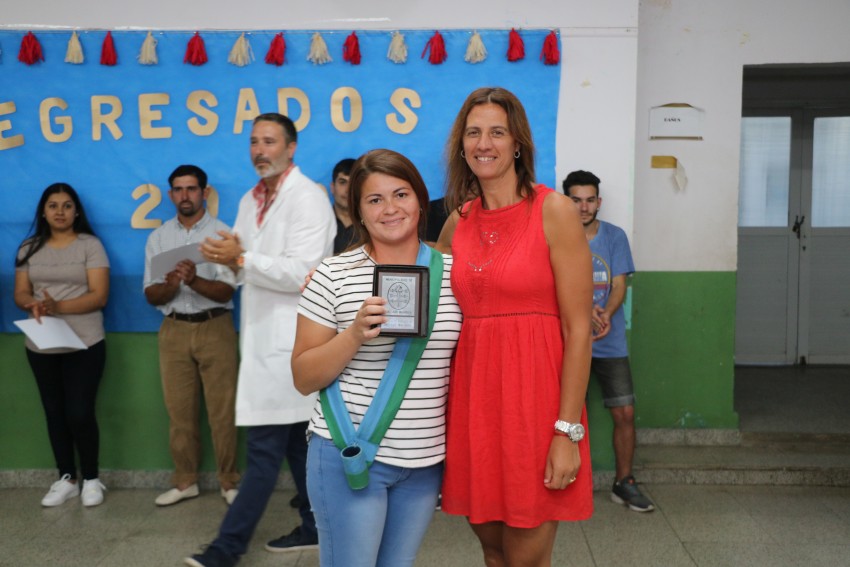 Destacaron a los egresados con mejores promedios en la Escuela de Adul