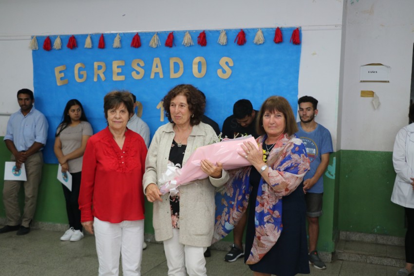 Destacaron a los egresados con mejores promedios en la Escuela de Adul