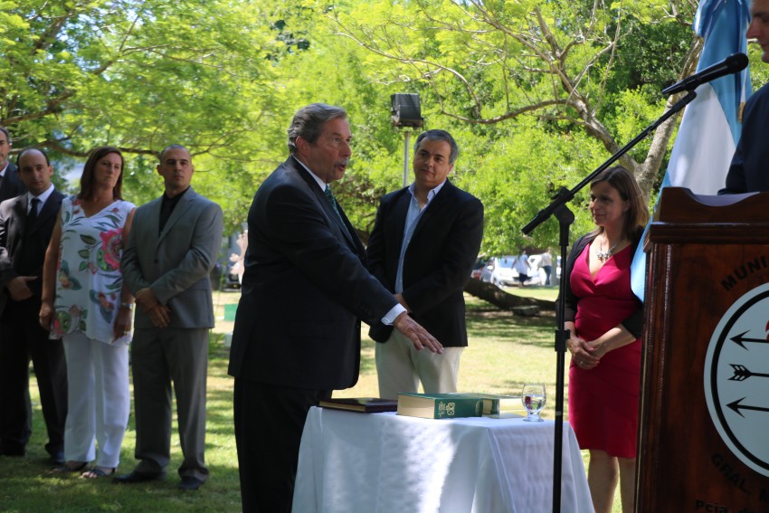 Santoro tom juramento a su gabinete ejecutivo