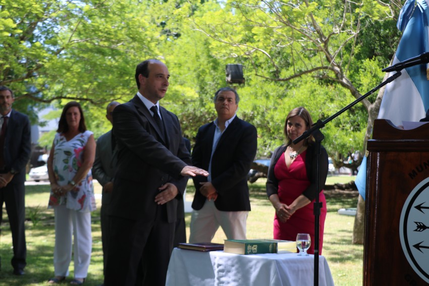 Santoro tom juramento a su gabinete ejecutivo