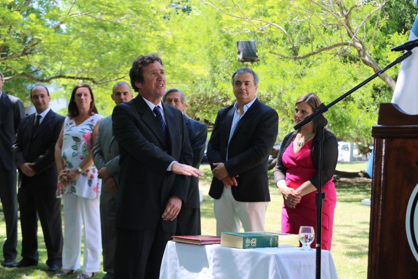 Santoro tom juramento a su gabinete ejecutivo
