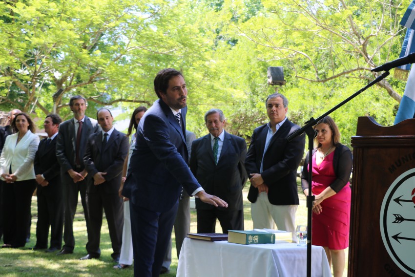 Santoro tom juramento a su gabinete ejecutivo