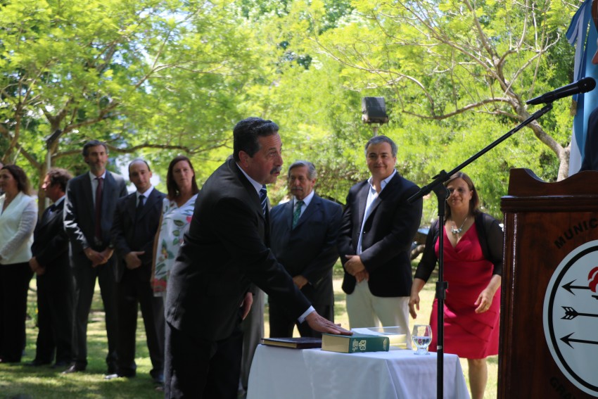 Santoro tom juramento a su gabinete ejecutivo