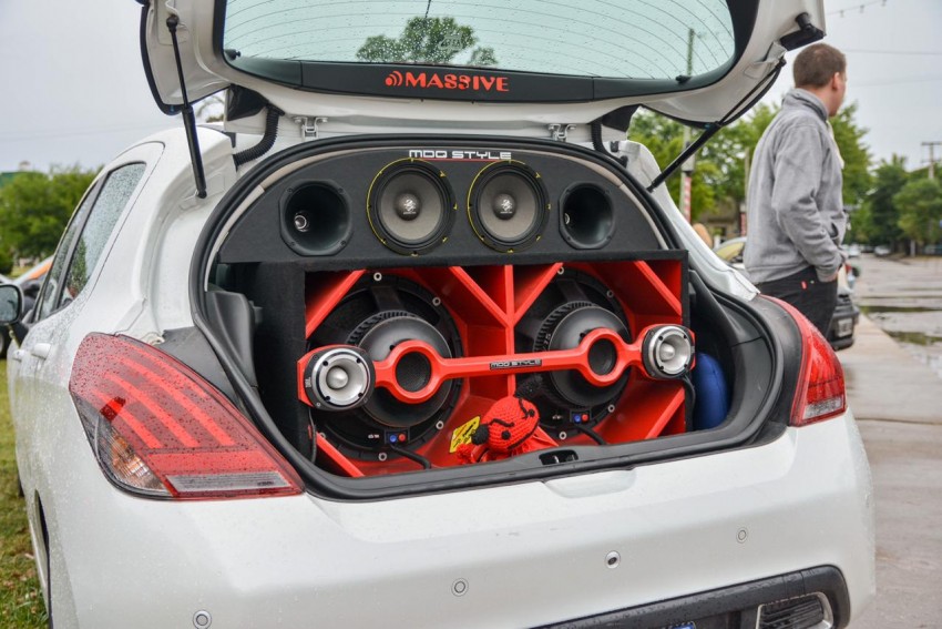 Con excelente participacin del pblico culmin el Car Show