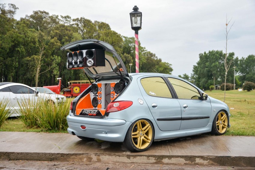 Con excelente participacin del pblico culmin el Car Show