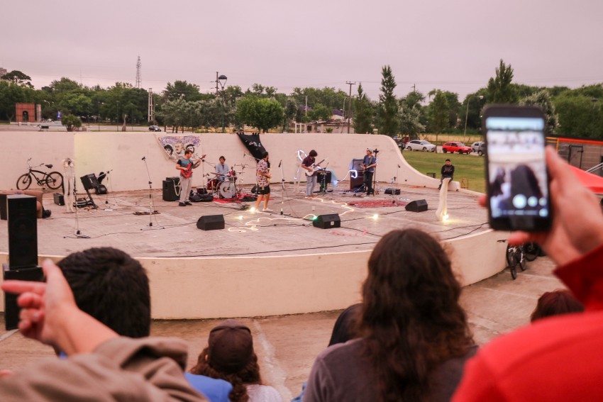 Esmowing y Tab se lucieron en el Anfiteatro