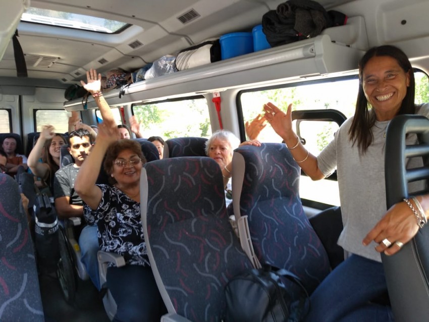 FAE parti rumbo a Capital para presenciar la final del Bailando