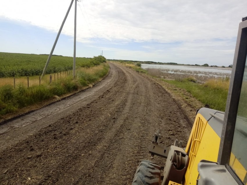 Intensificaron los arreglos en los caminos rurales