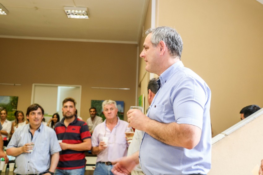 El intendente brind con los empleados y les dese un buen fin de ao