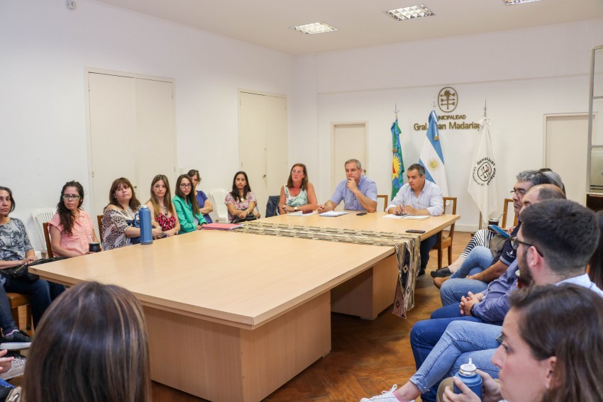 Distintas áreas de Desarrollo Social se reunieron para coordinar el tr